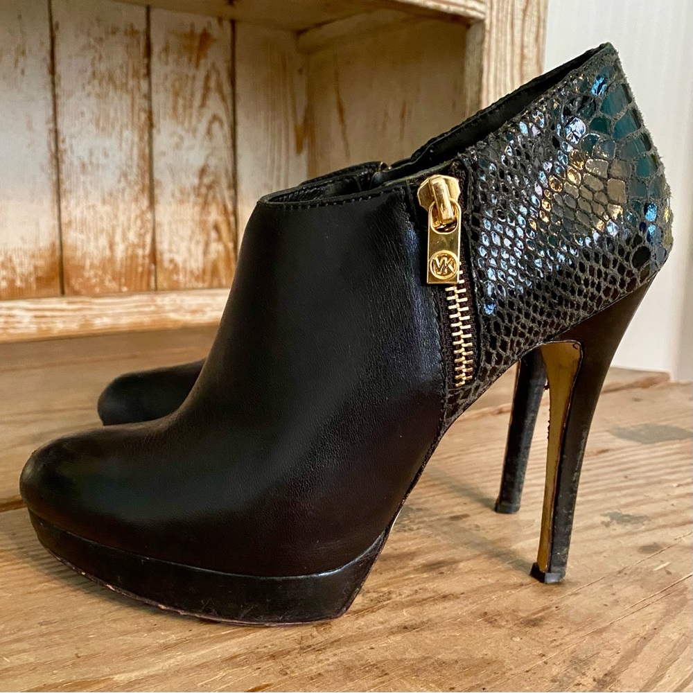 Michael by Michael Kors black leather and snakeskin heeled boots Size 6.5